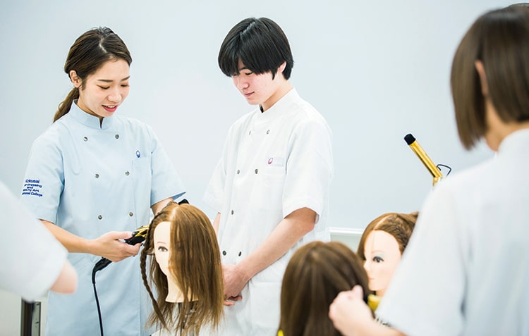美容師科 東京の美容師 製菓衛生師 調理師になれる高校 国際共立学園高等専修学校