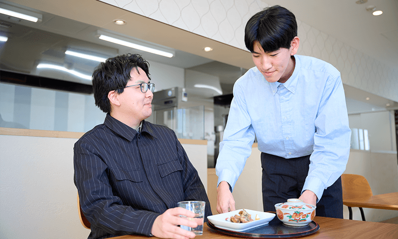 国際共立学園高等専修学校製菓衛生師・調理師科